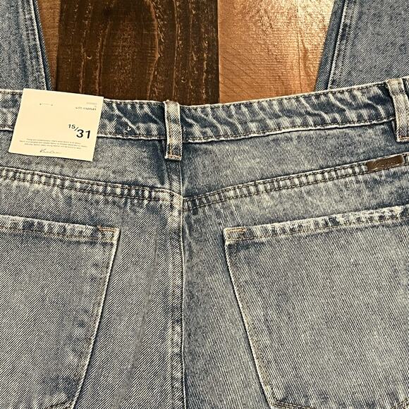 KanCan Collie High Rise Distressed Mom Jean - Picture 9 of 10